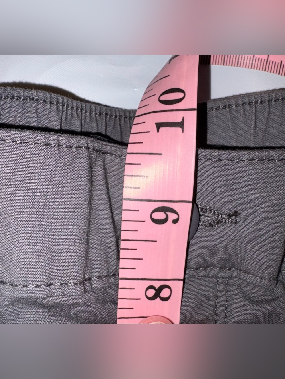 NWT Cargo Capris, 6 Pockets, Low Mid-Rise, Zip/Button Closure, Adjustable Hems - Picture 9 of 11
